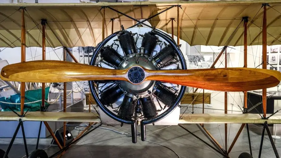 Avi&oacute;n hist&oacute;rico